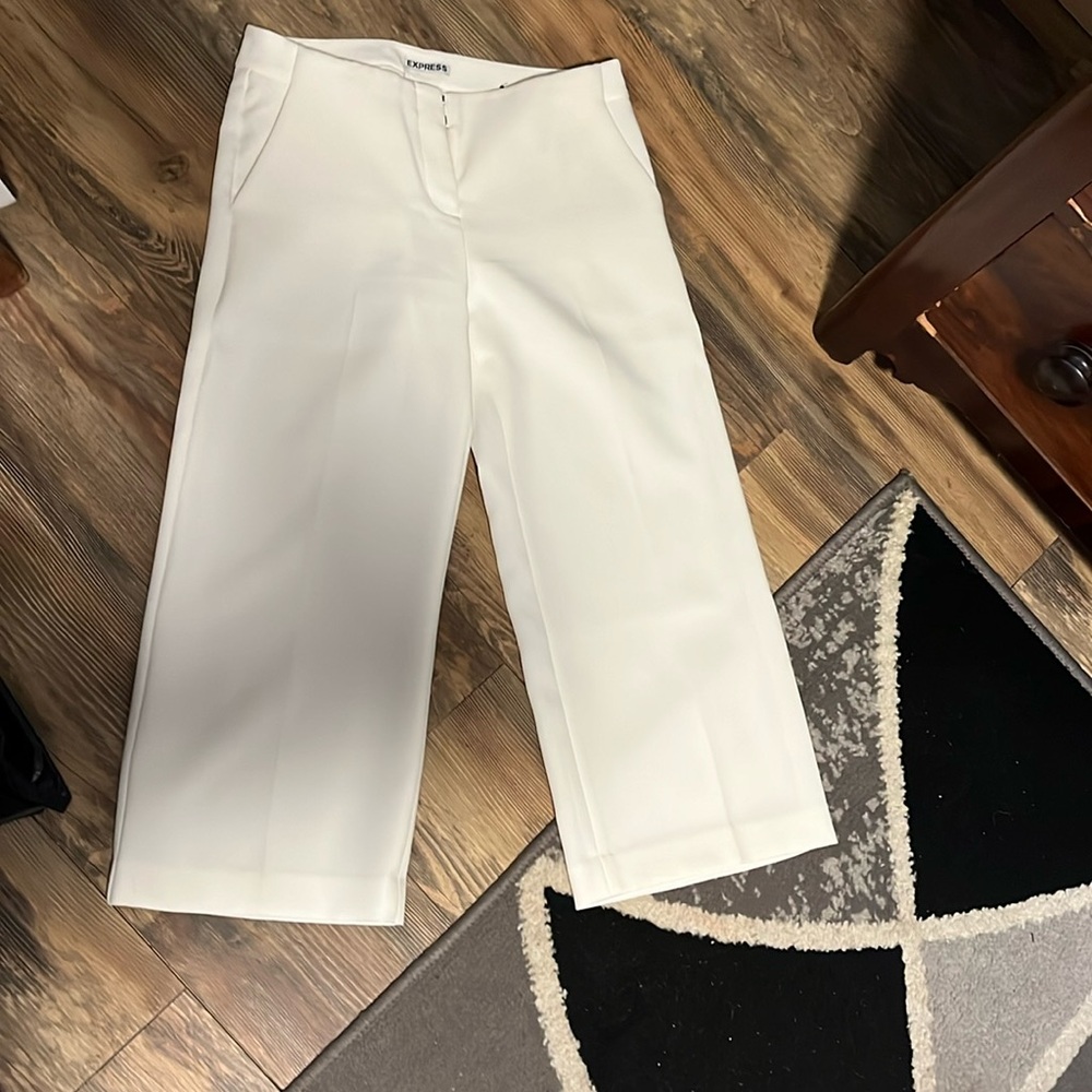 Express dress capris size 2